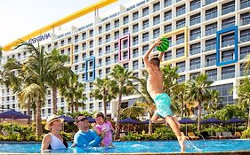 Centara Mirage Beach Resort